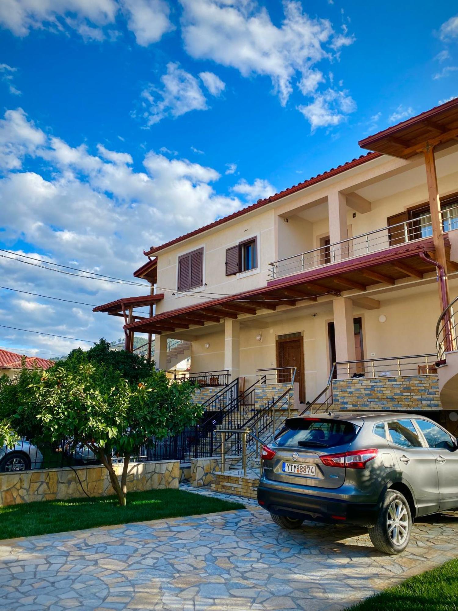 Villa เบราท ภายนอก รูปภาพ